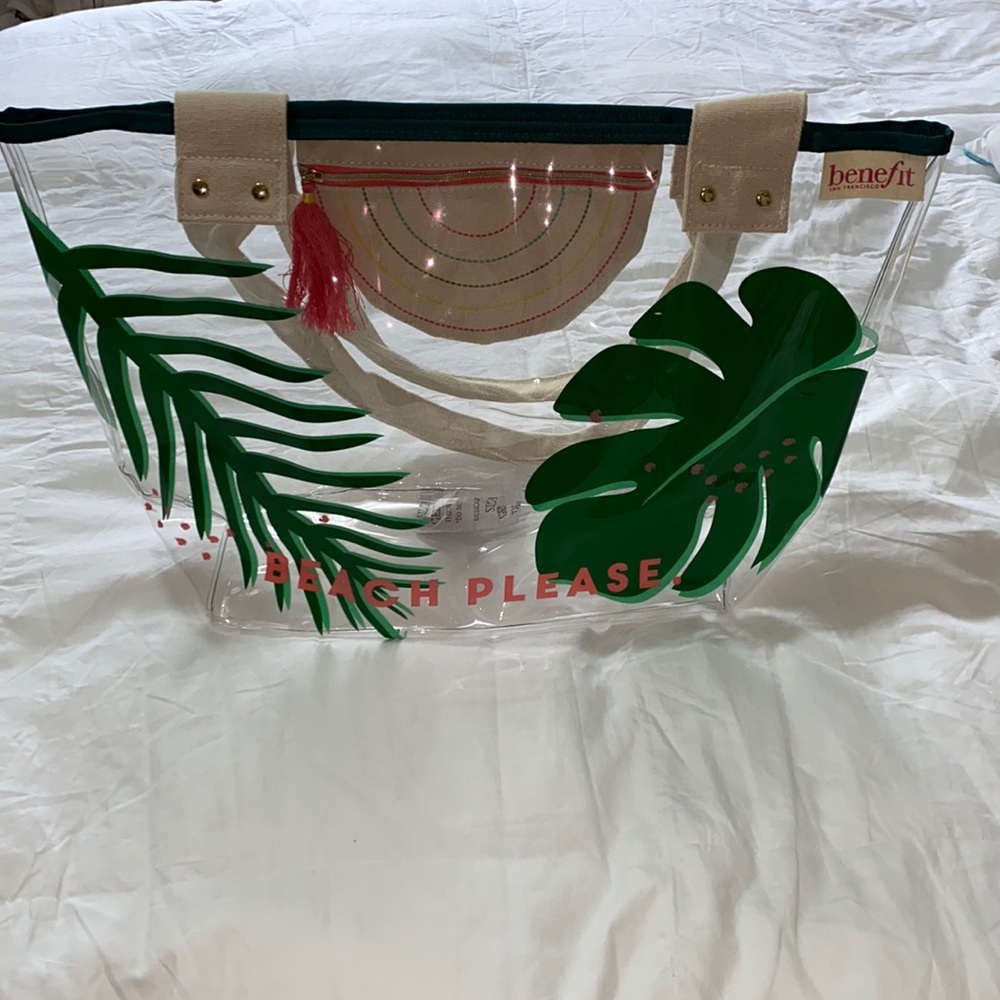 Benefit Beach Bag 🏖 👜